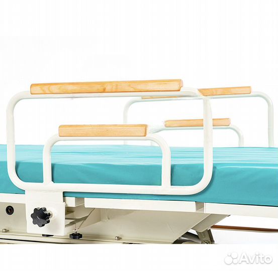 Медицинская кровать для лежачих больных