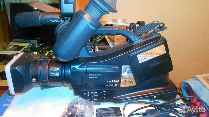 Профессиональная видеокамера Panasonik