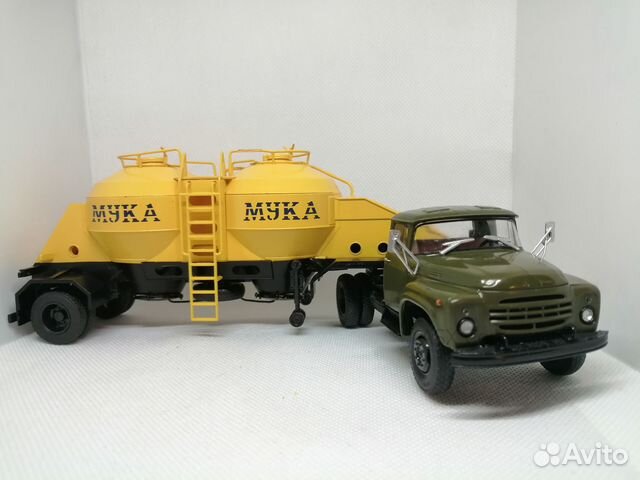 Модель ЗИЛ-130В1 с полуприцепом-муковозом К4-амг