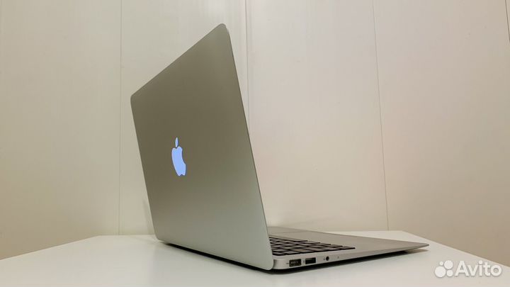 MacBook Air 13 ssd256
