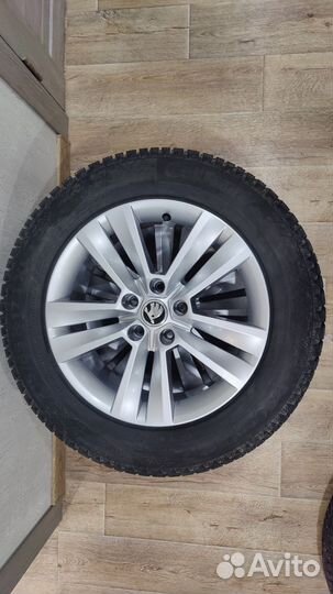 Зимний шипованный комплект колес R17