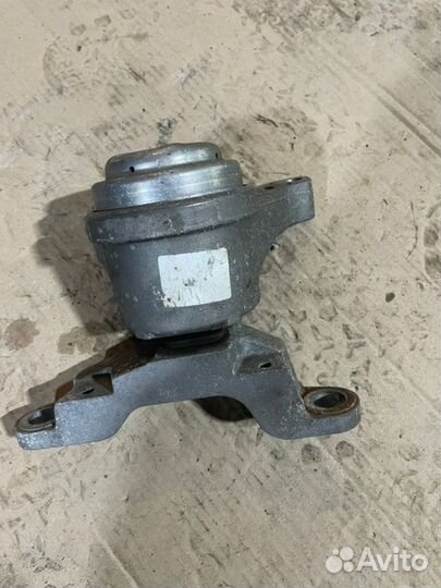 Опора двигателя Ford Mondeo 5 CE лифтбэк unce 2016