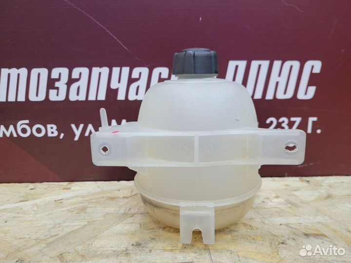 Бачок расширительный Renault Sandero