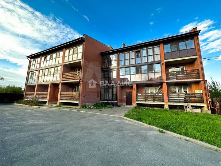 2-к. квартира, 64,6 м², 2/3 эт.