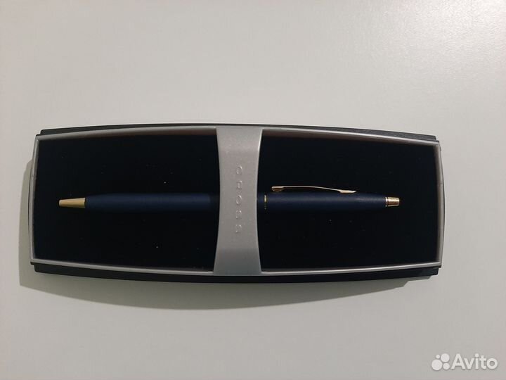 Ручка шариковая подарочная