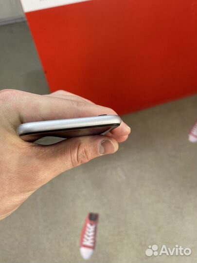 iPhone 6S, 64 ГБ