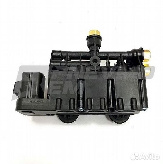 Блок клапанов пневмоподвески Land Rover Sport L320