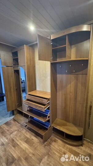 Продам прихожую бу