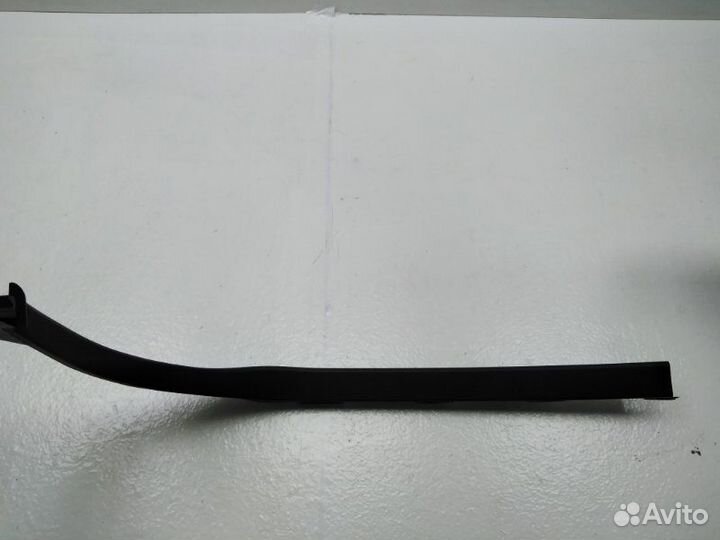 Накладка декоративная задняя левая Ford Focus 3 HB