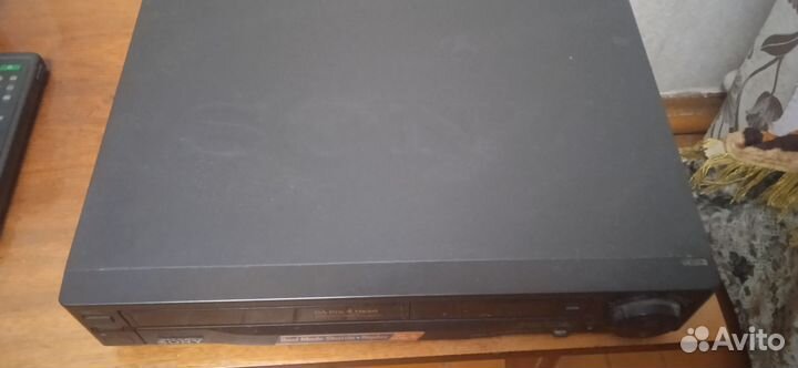 Видеомагнитофон sony