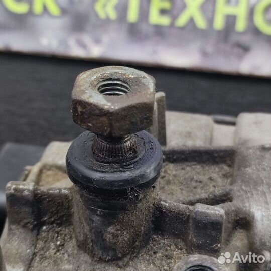 Моторчик стеклоочистителей Seat Ibiza