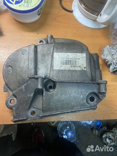 Кожух ремня грм Renault Megane 3 Fluence K4M