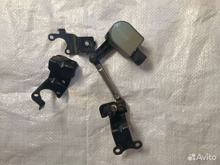 Датчик положения кузова VAG