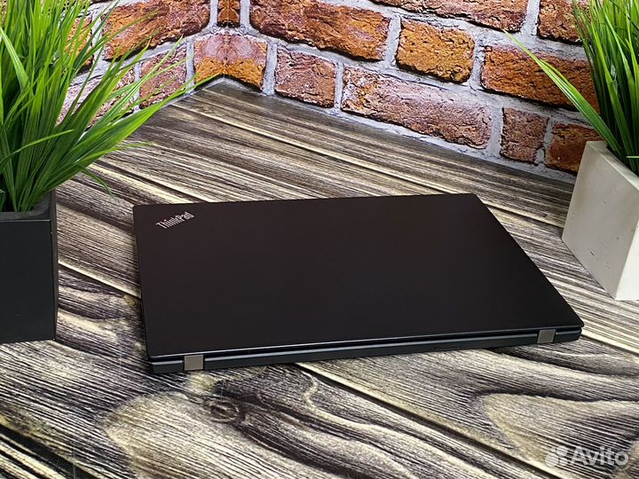 Мощный ноутбук Lenovo i5-8350U/16gb/512SSD/FullHd