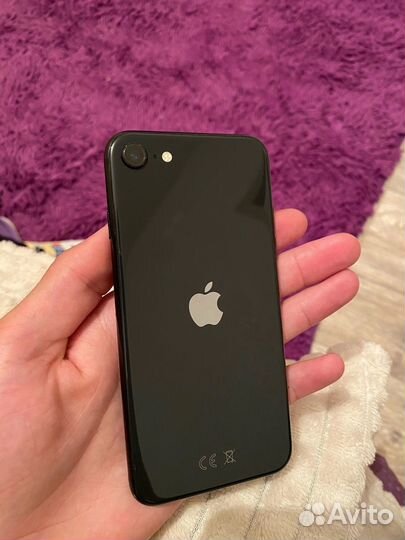 iPhone SE (2020), 64 ГБ