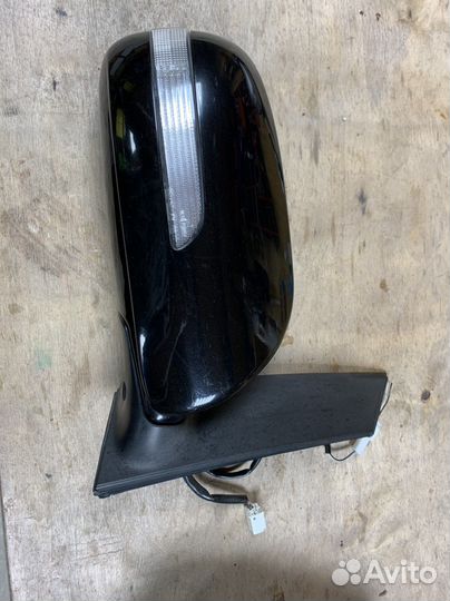 Зеркало заднего вида