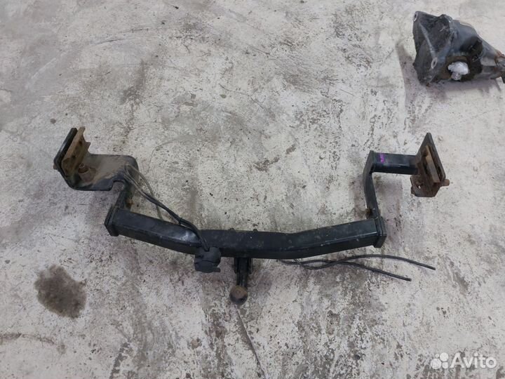 Фаркоп Mitsubishi Pajero Sport 2