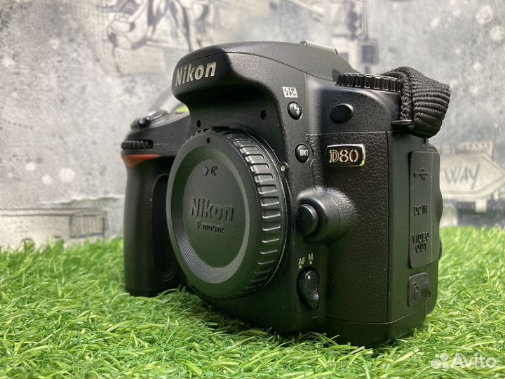 Nikon D80 15.600 кадров