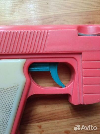 Игрушечный пистолет ссср, пластмассовый