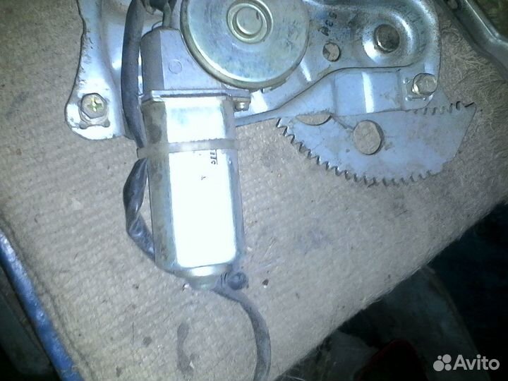 Стеклоподёмник