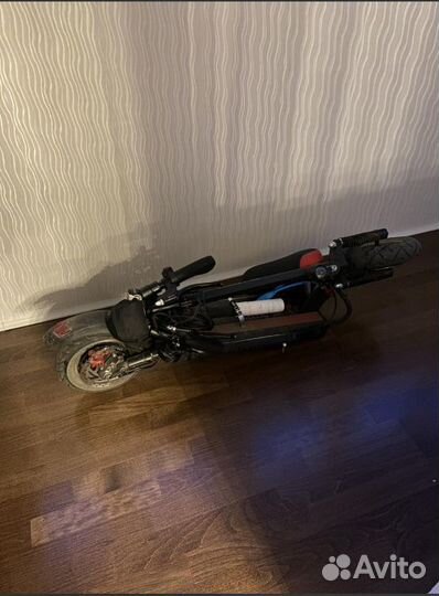 Электросамокат Kugoo m4