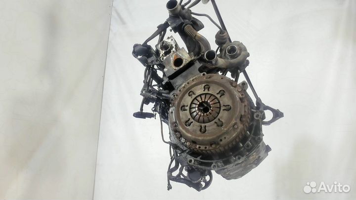 Двигатель разобран Opel Vivaro, 2004