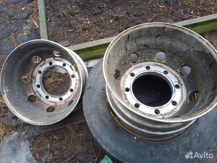 Литые диски r 19,5 камаз 4308