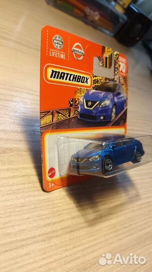 Matchbox 2016 Nissan Sentra