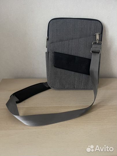 Сумка для планшета 10-11' c карманами EXE