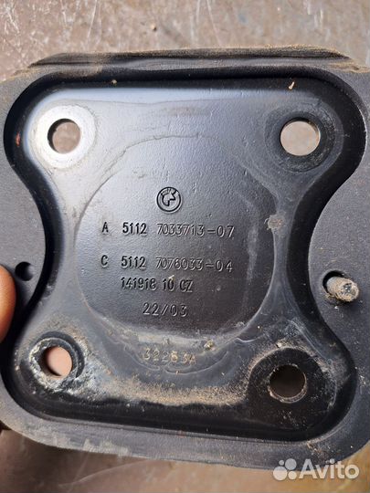 Кронштейн заднего усилителя BMW E60