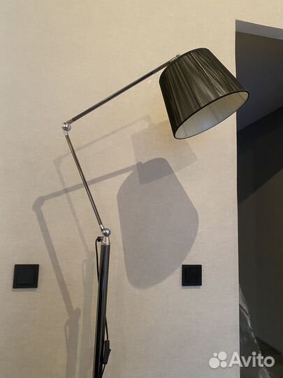 Торшер напольный
