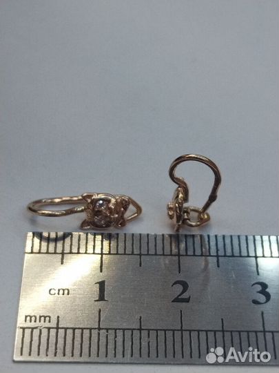 Золотые серьги