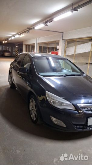 Opel Astra 1.6 AT, 2012, 238 000 км