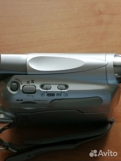 Видеокамера canon MV 930