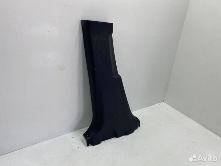 Накладка на стойку внутренняя левая Toyota Corolla