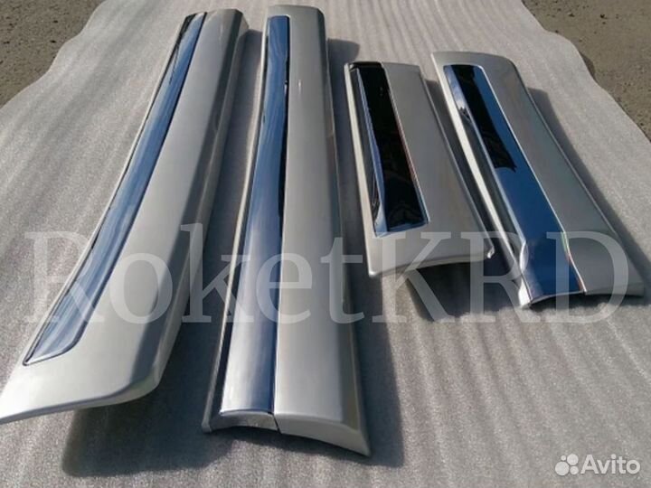 Молдинги дверей Toyota land cruiser 200 08-2015 г