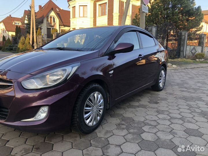 Hyundai Solaris 1.6 AT, 2011, 218 828 км