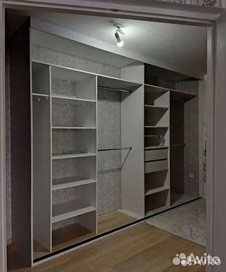 Шкаф с зеркалом на заказ