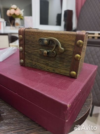 Сундучок-шкатулка