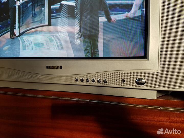 Телевизор 