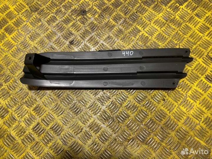 Заглушка противотуманной фары правая Man Tgs