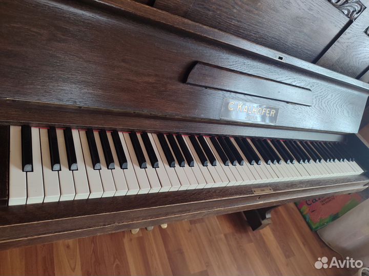 Антикварное австрийское пианино