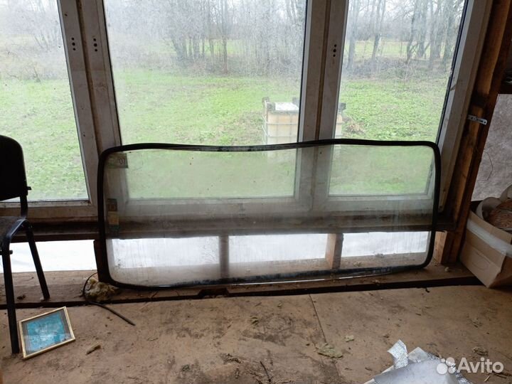 Лобовое стекло на ман