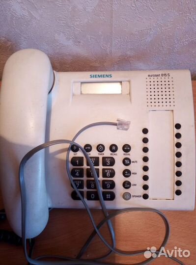 Стационарный телефон кнопочный