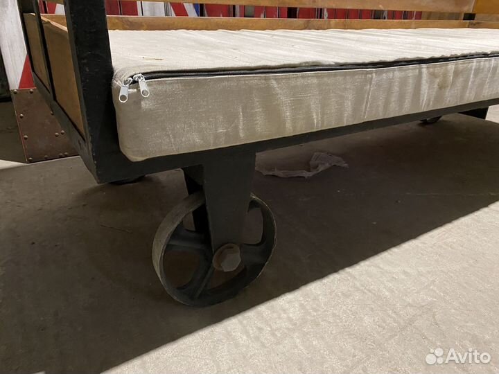 Скамья лофт