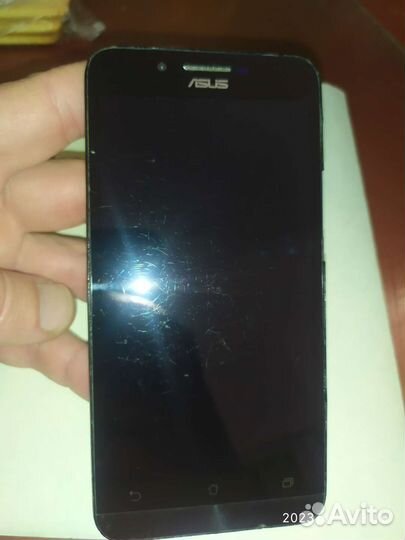 Телефон asus ZC 500TG