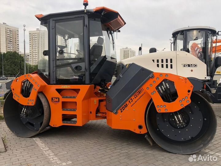 Дорожный каток Завод Дорожных Машин DM-13-VD, 2023