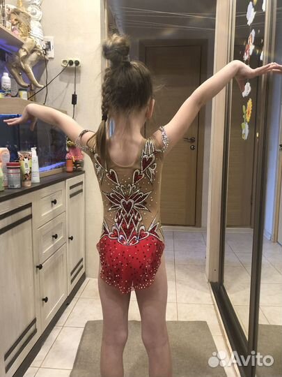 Купальник по художественной гимнастике