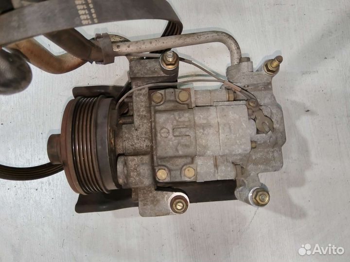 Компрессор кондиционера mazda 3, ford focus, LF-VE
