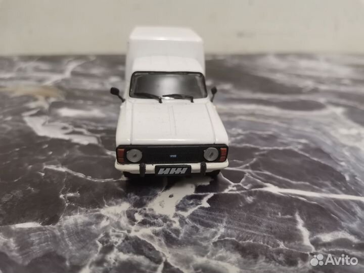 Автолегенды СССР Иж 27156